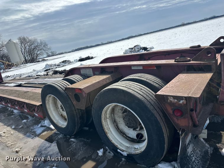 image for item FK0051 2004 Fontaine lowboy equipment trailer