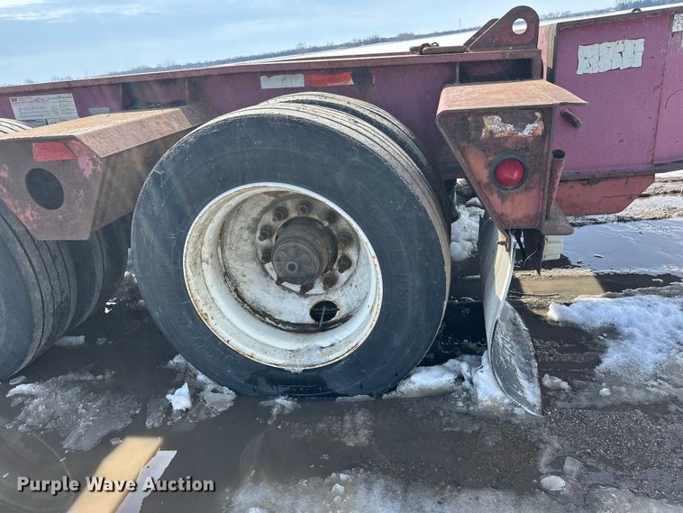 image for item FK0051 2004 Fontaine lowboy equipment trailer