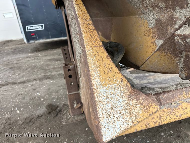 image for item FK0057 1998 Midland Mfg Ltd MG43Clam bottom dump trailer