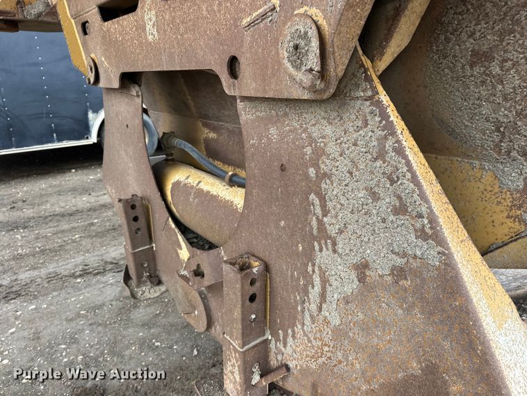 image for item FK0057 1998 Midland Mfg Ltd MG43Clam bottom dump trailer