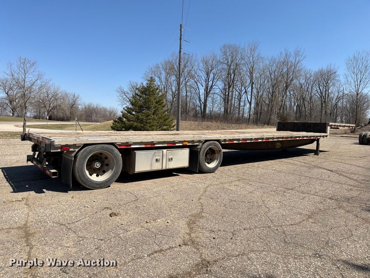 image for item FK0070 2001 Reinke Manufacturing Company, Inc drop deck trailer