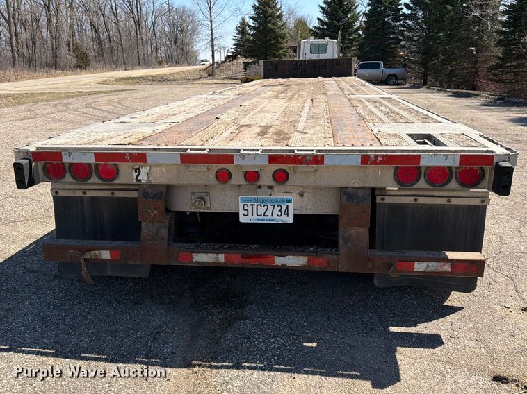 image for item FK0070 2001 Reinke Manufacturing Company, Inc drop deck trailer