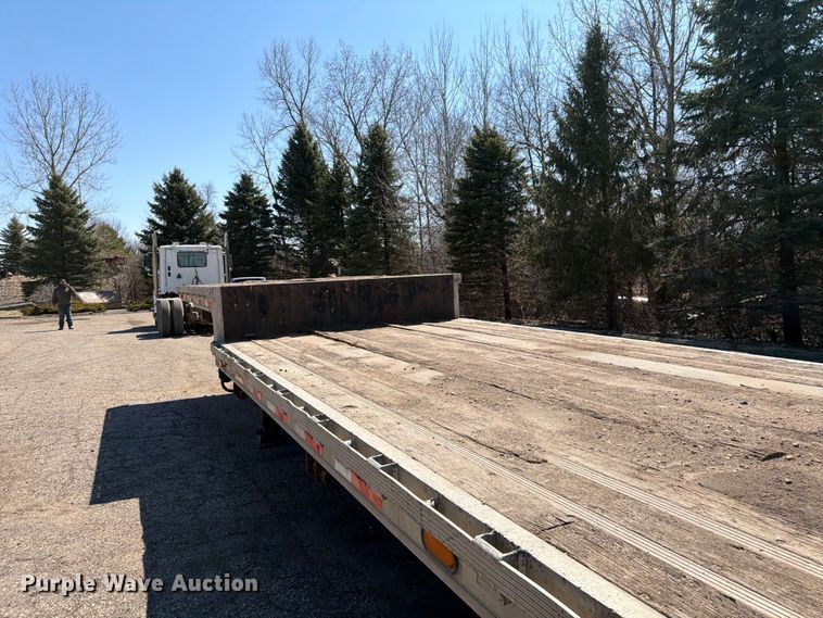 image for item FK0070 2001 Reinke Manufacturing Company, Inc drop deck trailer