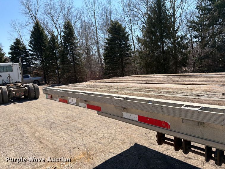 image for item FK0070 2001 Reinke Manufacturing Company, Inc drop deck trailer