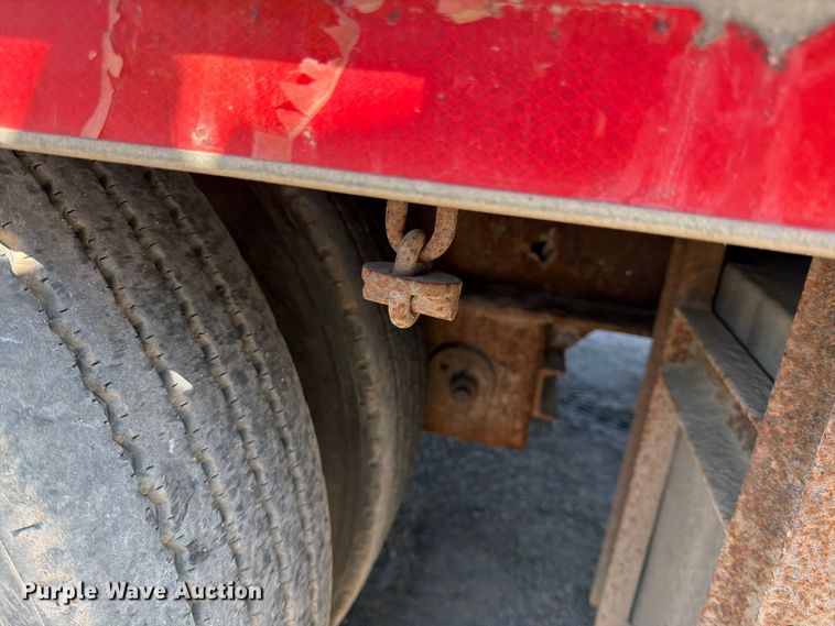 image for item FK0070 2001 Reinke Manufacturing Company, Inc drop deck trailer