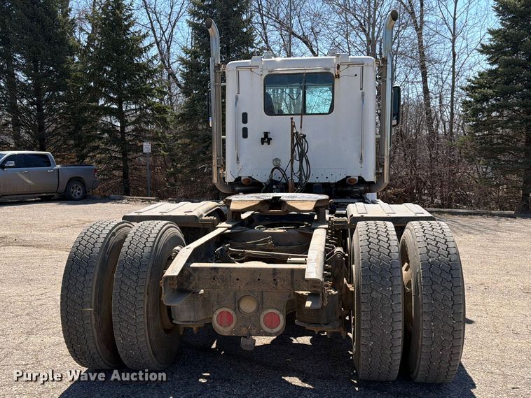 image for item FK0071 2014 Freightliner Coronado semi truck