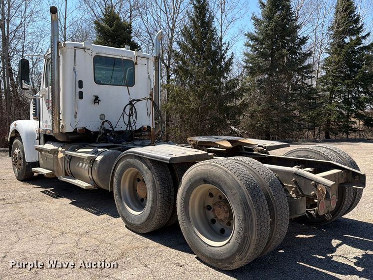 image for item FK0071 2014 Freightliner Coronado semi truck