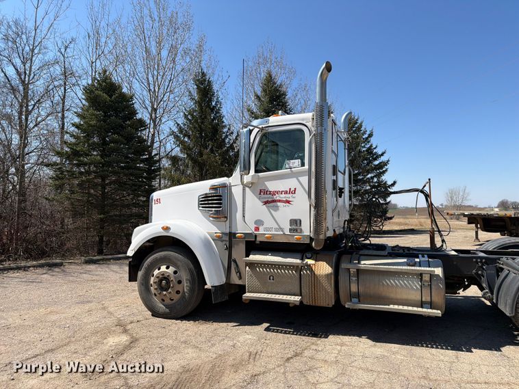 image for item FK0071 2014 Freightliner Coronado semi truck