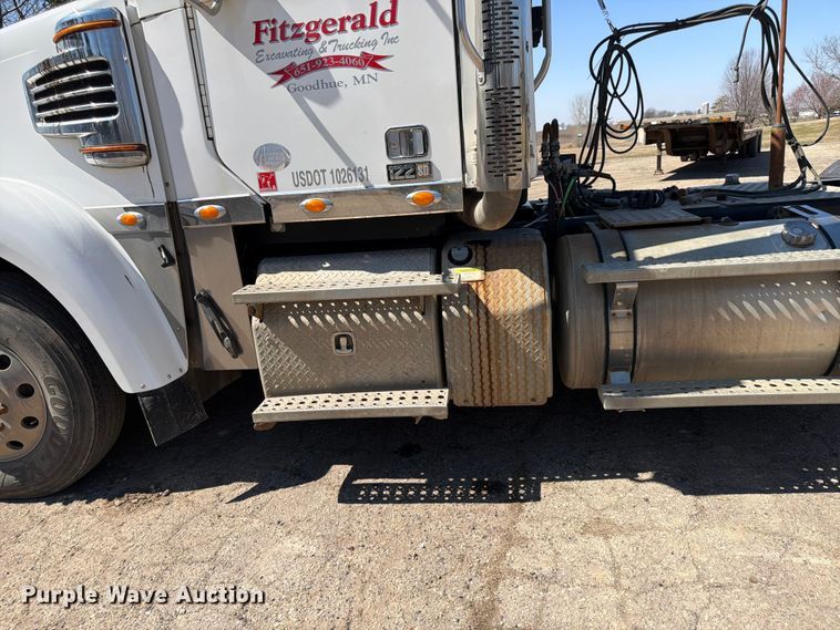 image for item FK0071 2014 Freightliner Coronado semi truck