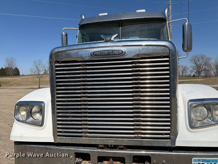image for item FK0071 2014 Freightliner Coronado semi truck