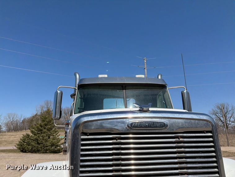 image for item FK0071 2014 Freightliner Coronado semi truck