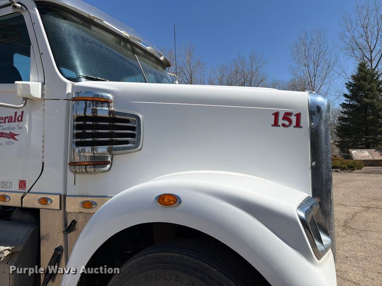 image for item FK0071 2014 Freightliner Coronado semi truck