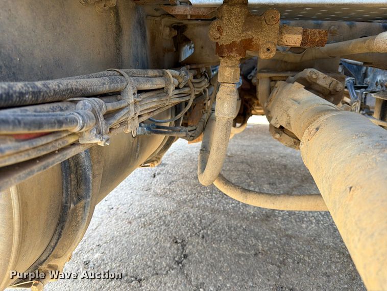 image for item FK0071 2014 Freightliner Coronado semi truck