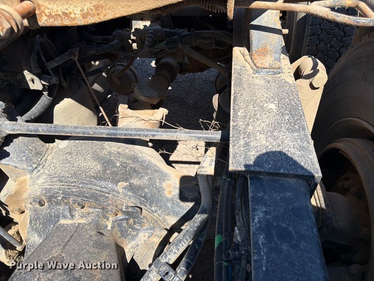 image for item FK0071 2014 Freightliner Coronado semi truck