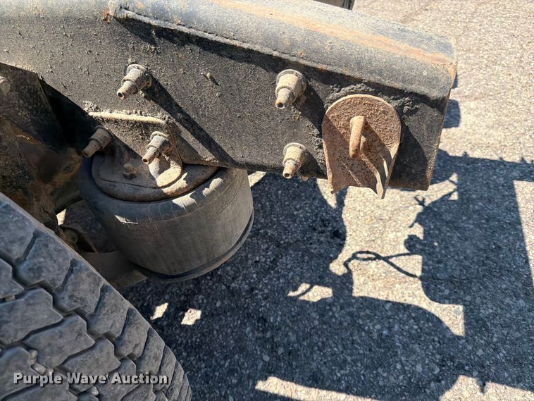 image for item FK0071 2014 Freightliner Coronado semi truck