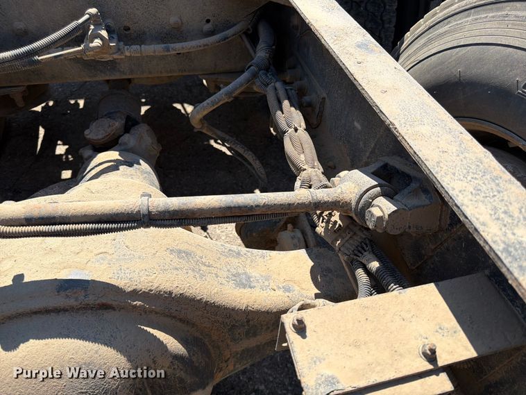 image for item FK0071 2014 Freightliner Coronado semi truck