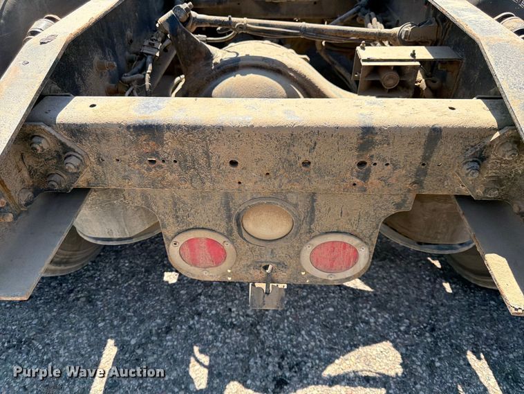 image for item FK0071 2014 Freightliner Coronado semi truck