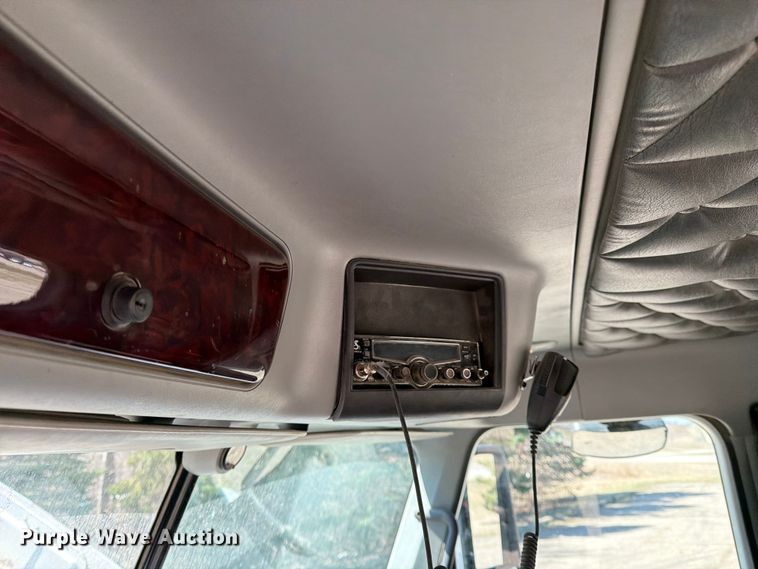 image for item FK0071 2014 Freightliner Coronado semi truck