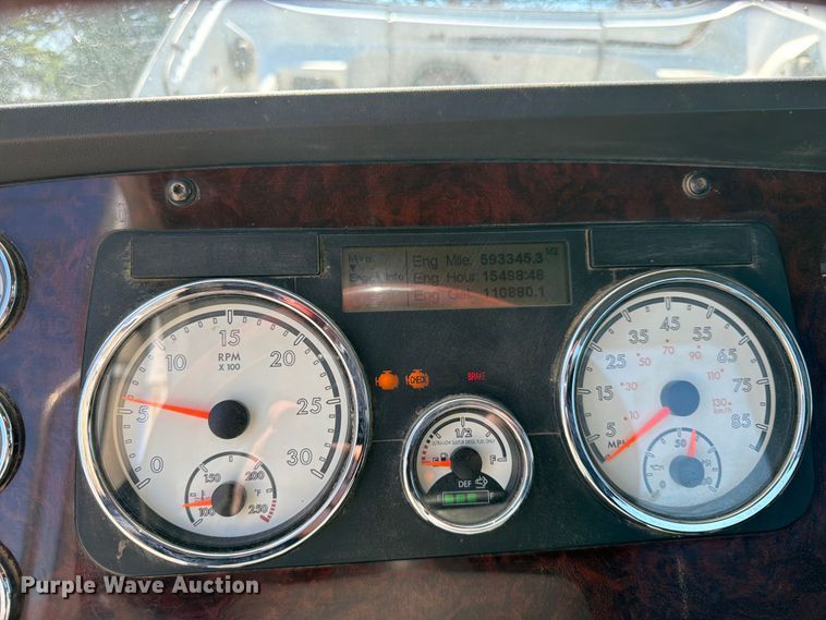 image for item FK0071 2014 Freightliner Coronado semi truck