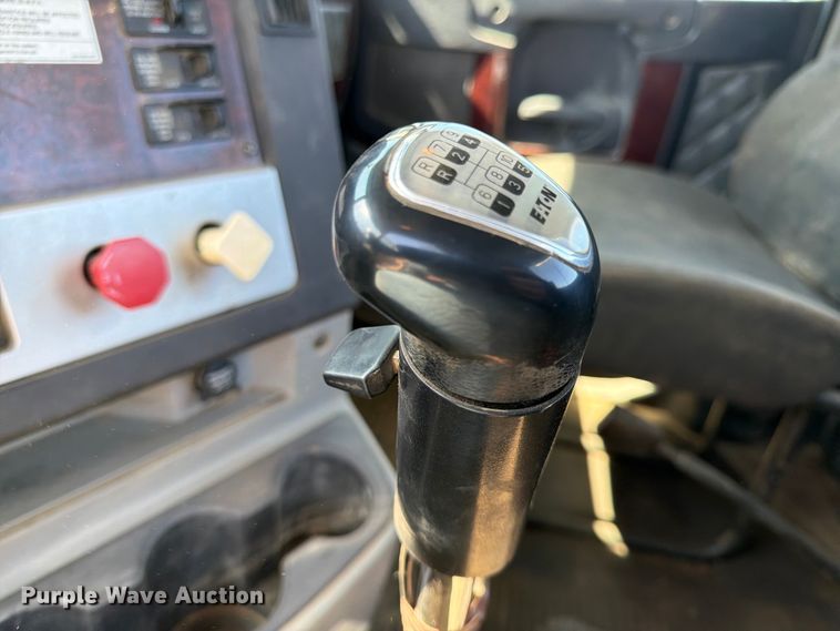 image for item FK0071 2014 Freightliner Coronado semi truck