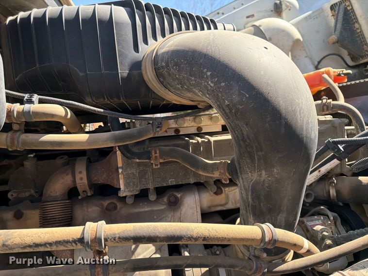 image for item FK0071 2014 Freightliner Coronado semi truck