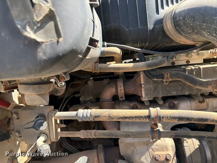 image for item FK0071 2014 Freightliner Coronado semi truck