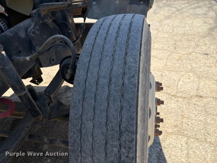 image for item FK0071 2014 Freightliner Coronado semi truck