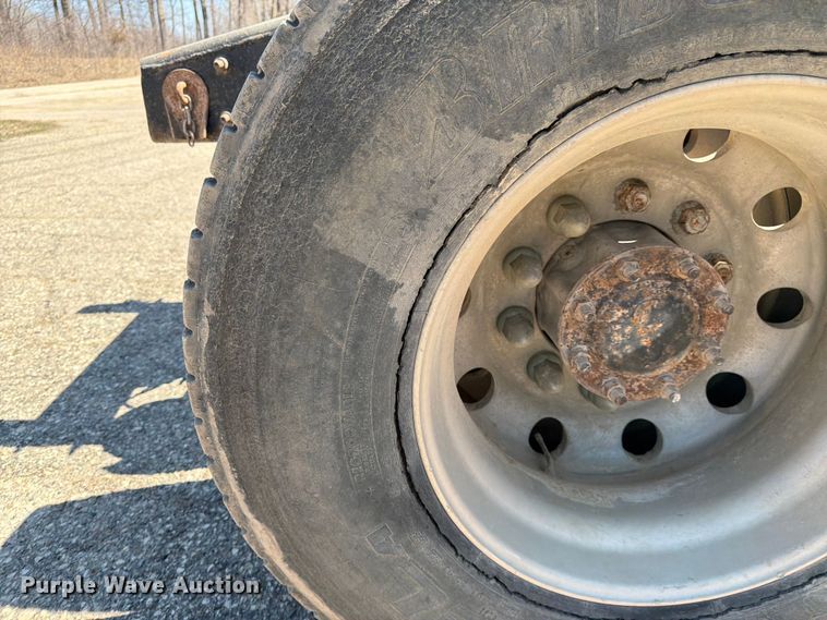 image for item FK0071 2014 Freightliner Coronado semi truck