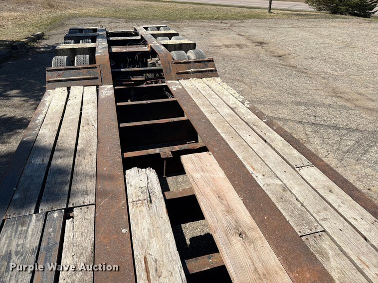 image for item FK0075 1998 Talbert Low boy lowboy equipment trailer