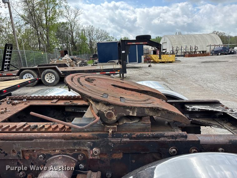 image for item FK0804 1976 Kenworth  semi truck