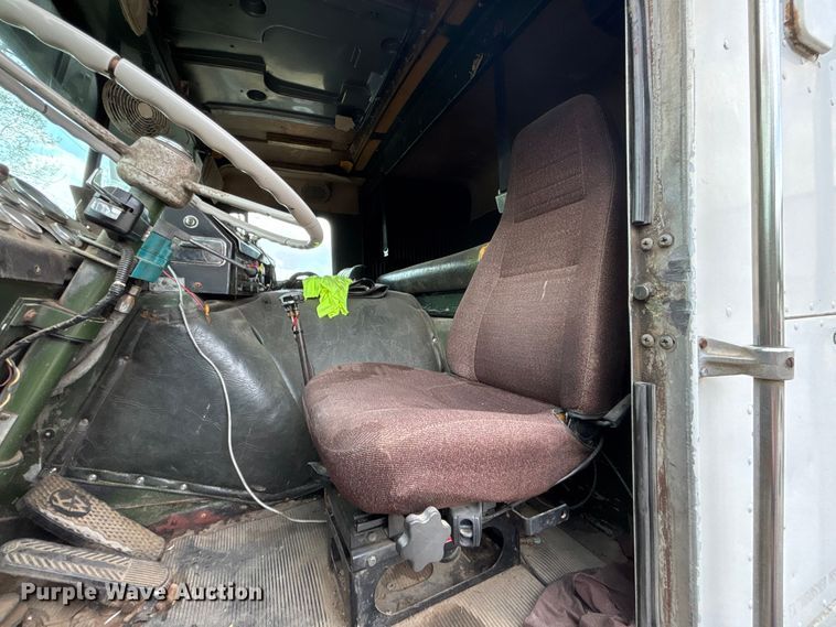 image for item FK0804 1976 Kenworth  semi truck