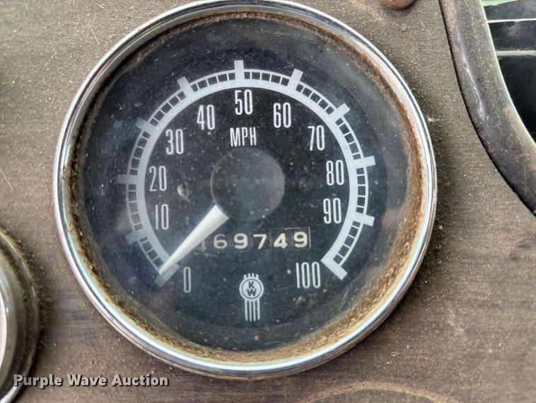 image for item FK0804 1976 Kenworth  semi truck