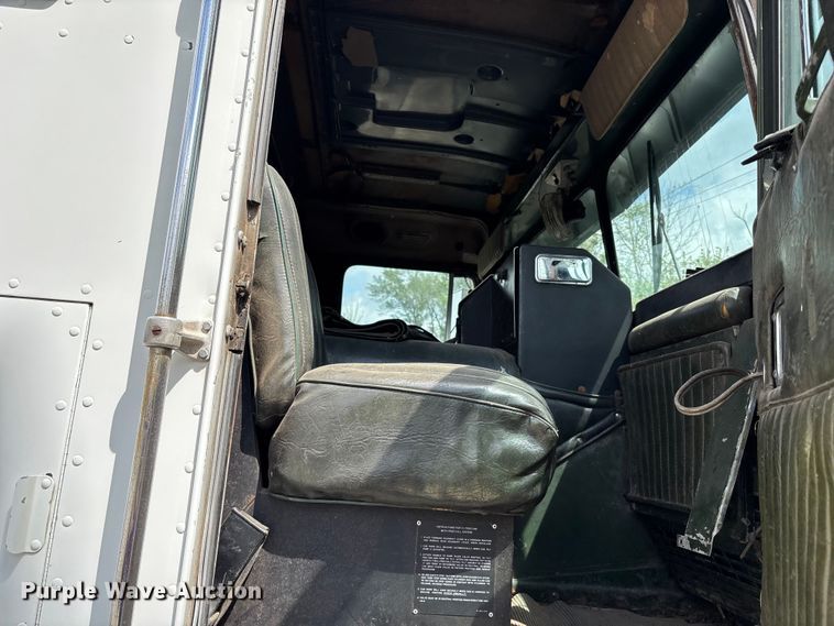 image for item FK0804 1976 Kenworth  semi truck