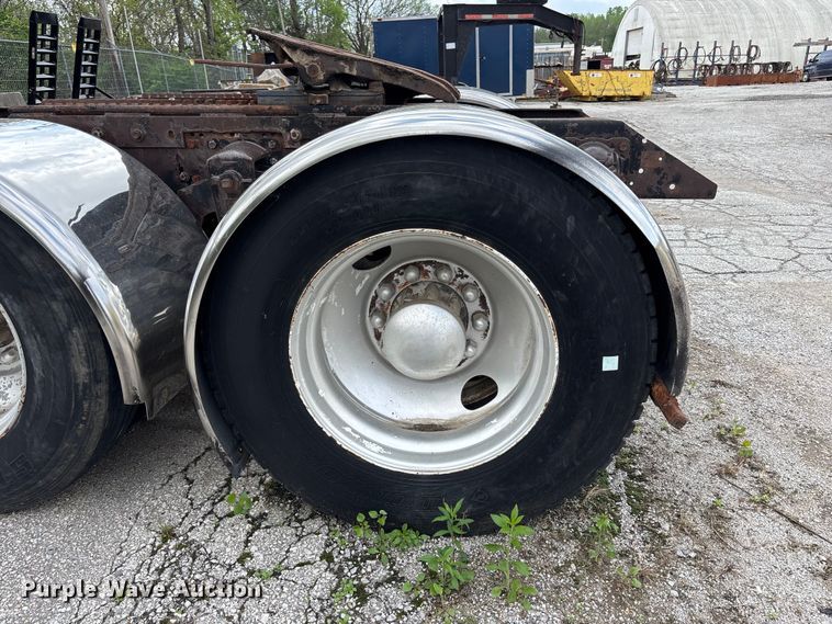 image for item FK0804 1976 Kenworth  semi truck