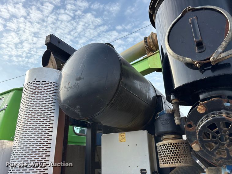 image for item FK1294 2004 Sterling L9500 sewer jetter truck