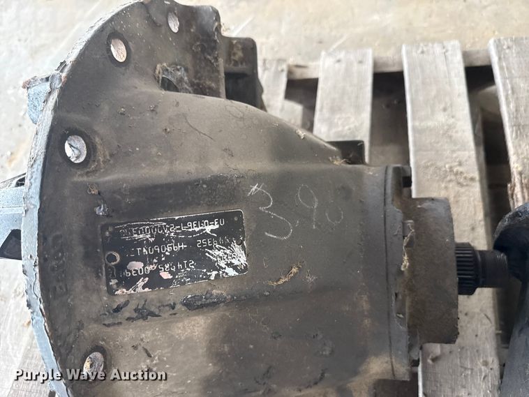 image for item NK9215 (4) Eaton Fuller rear ends