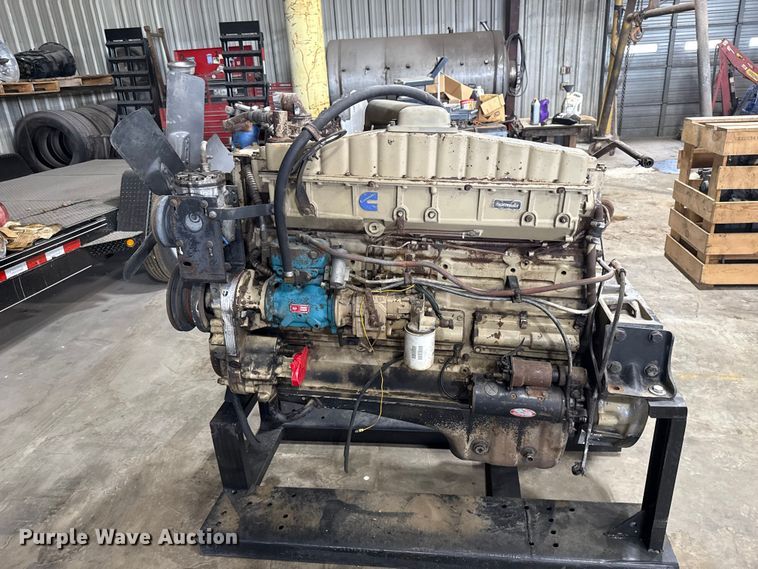 image for item NK9217 1984 Cummins NTC-350 engine