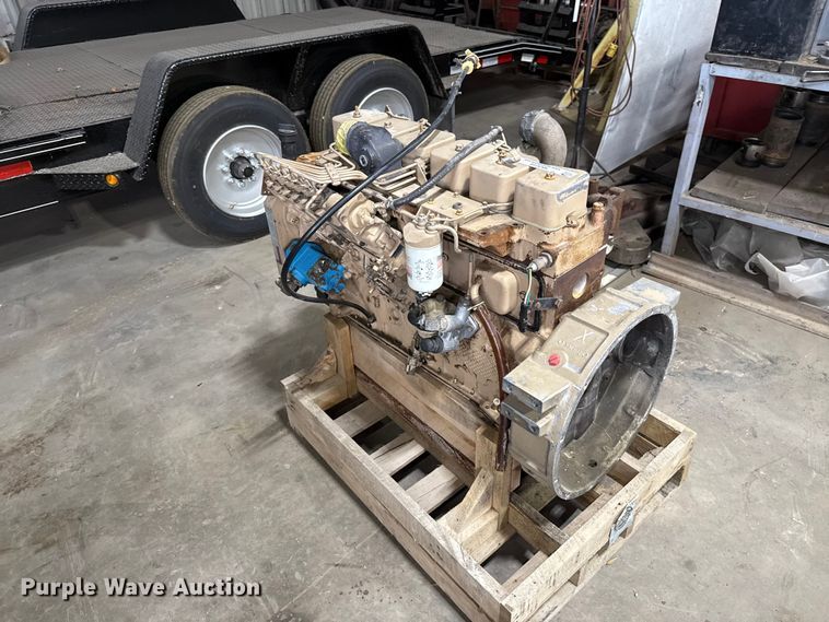 image for item NK9219 2004 Cummins engine