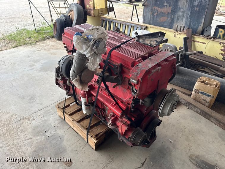 image for item NK9221 Cummins ISX engine