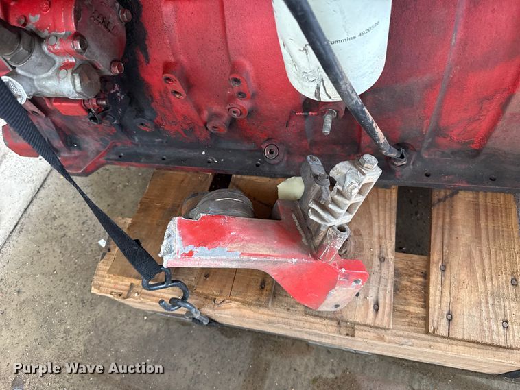 image for item NK9221 Cummins ISX engine
