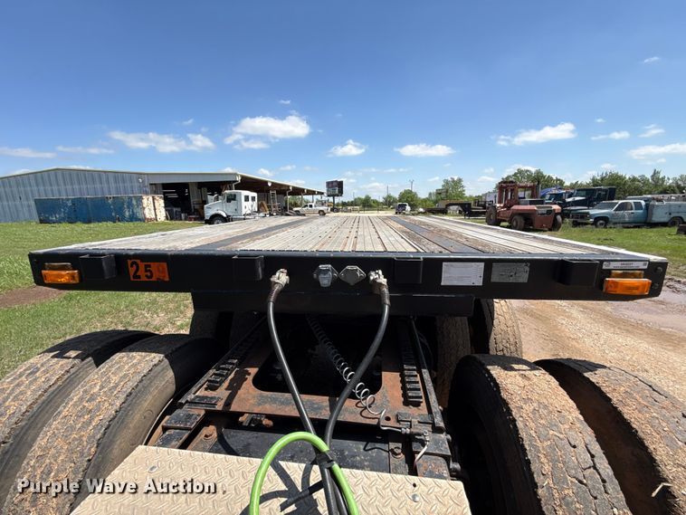 image for item NK9227 2000 Transcraft DTL-2000 drop deck trailer