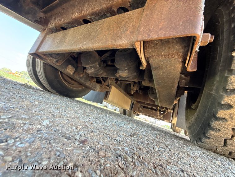 image for item NK9227 2000 Transcraft DTL-2000 drop deck trailer