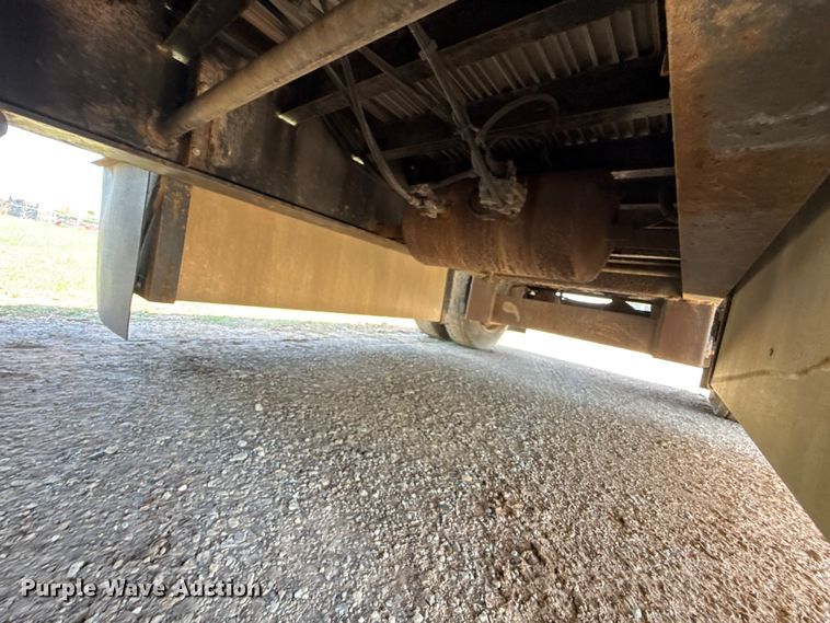 image for item NK9227 2000 Transcraft DTL-2000 drop deck trailer