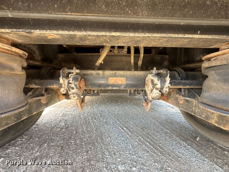 image for item NK9227 2000 Transcraft DTL-2000 drop deck trailer