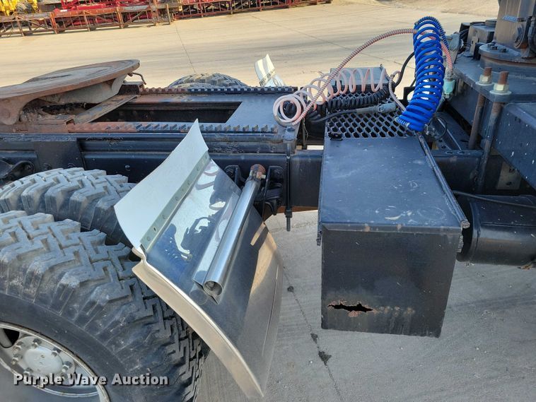 image for item NK9998 1990 GMC Sierra crane truck