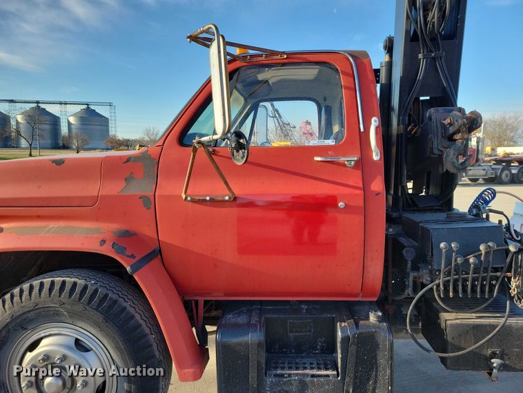 image for item NK9998 1990 GMC Sierra crane truck