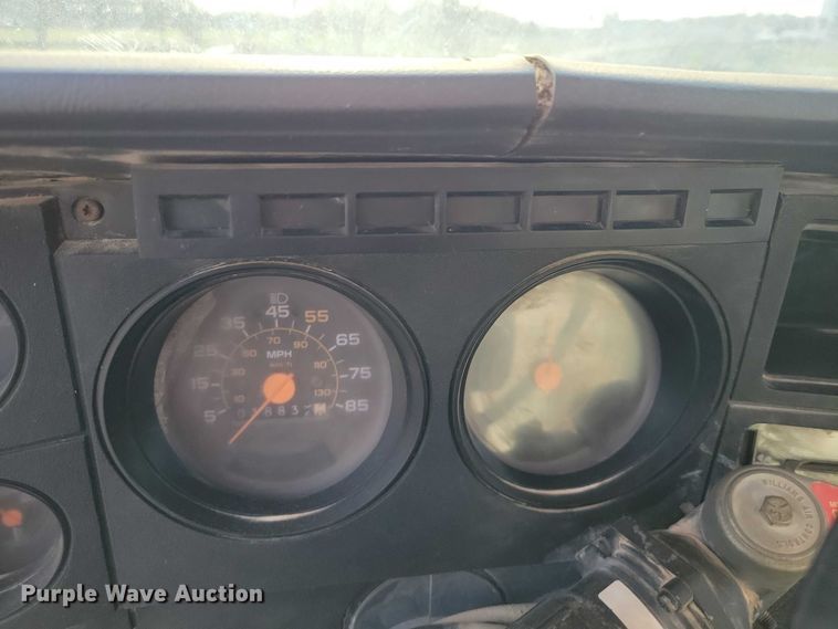 image for item NK9998 1990 GMC Sierra crane truck