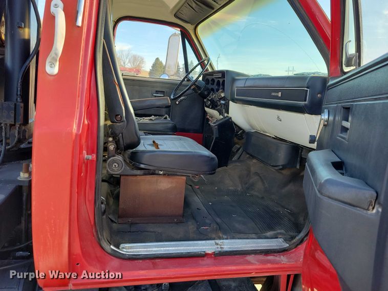 image for item NK9998 1990 GMC Sierra crane truck