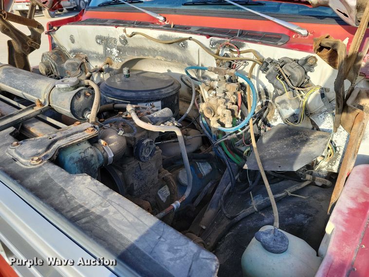 image for item NK9998 1990 GMC Sierra crane truck