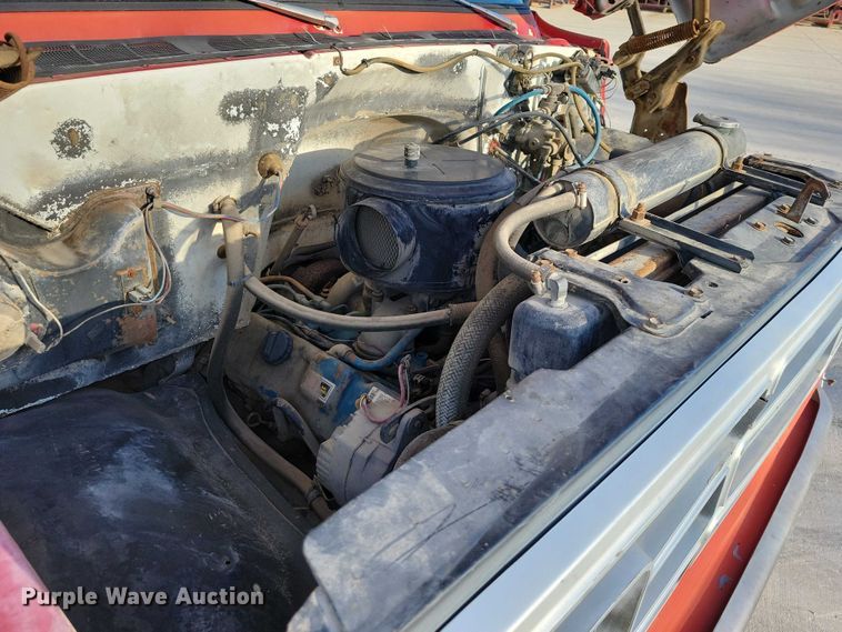 image for item NK9998 1990 GMC Sierra crane truck